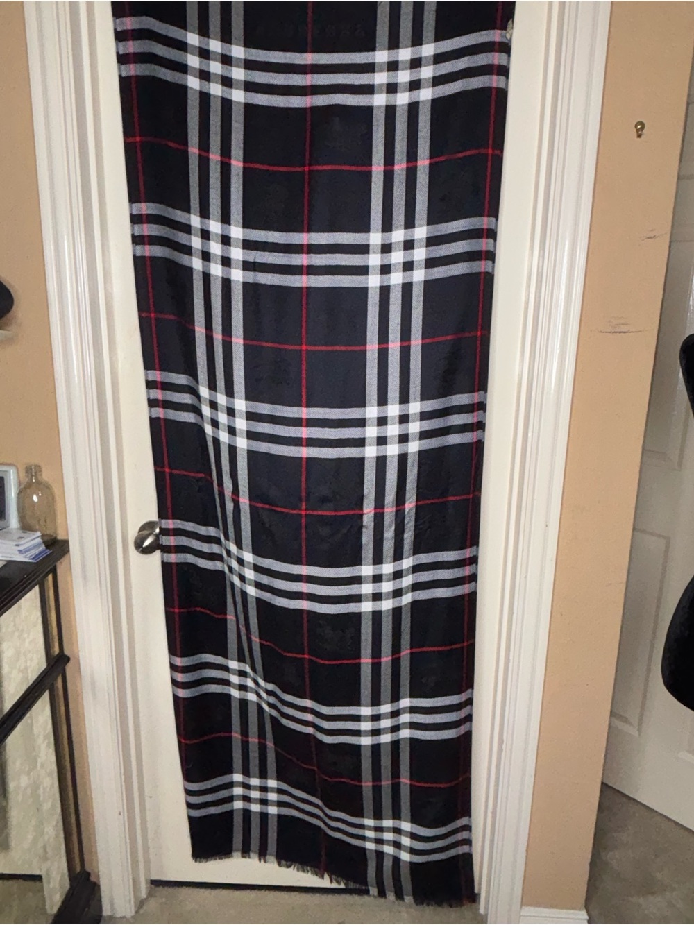 Burberry The Classic Check Cashmere Scarf for Women - 28”X73” - Picture 2 of 7